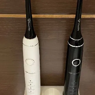 Giá treo bàn chải điện Truelife v2: Gọn gàng và dễ vệ sinh