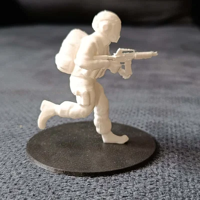 Mô hình chiến binh SOLDIER v.2: Tượng người lính in 3D ấn tượng