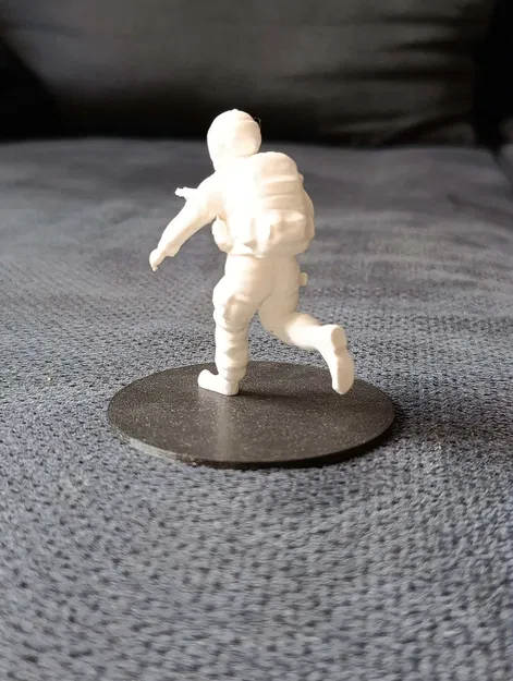 Mô hình chiến binh SOLDIER v.2: Tượng người lính in 3D ấn tượng - Image 3