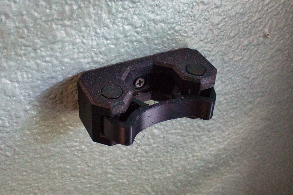 Giá treo chổi với hàm kẹp linh hoạt - Image 3