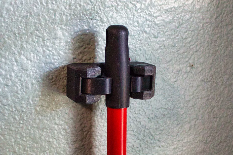 Giá treo chổi với hàm kẹp linh hoạt - Image 5