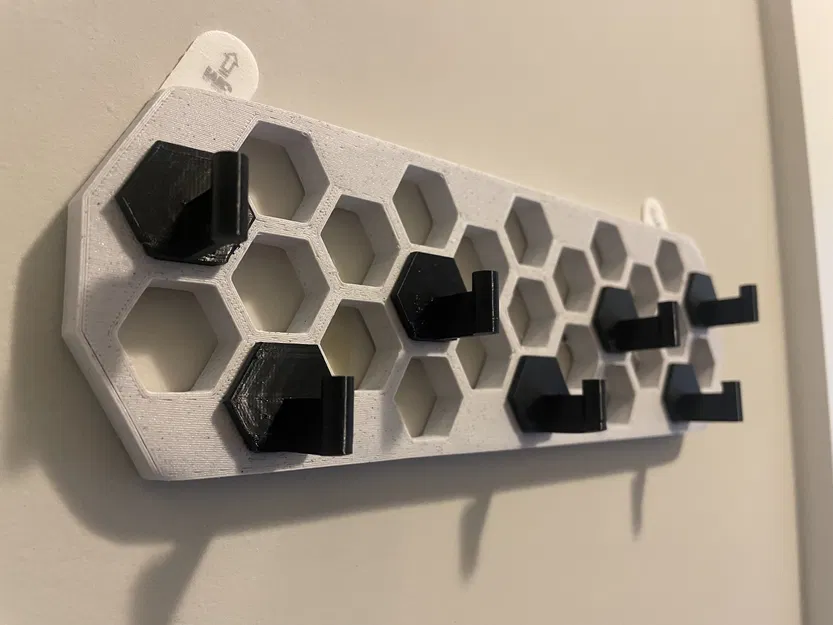 Móc Treo Chìa Khóa / Móc Treo Tường Dạng Lục Giác Hiện Đại - Image 1