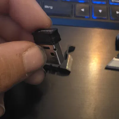 Cyberpunk 2077 - USB-Stick mô hình Relic