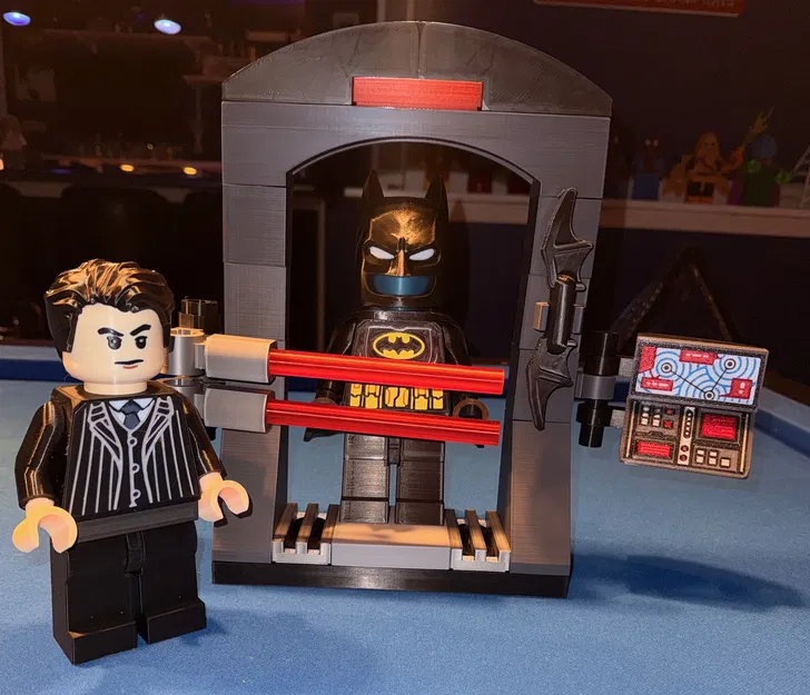 Bruce Wayne - Bộ Batsuit MegaFigure (Tỷ lệ 5:1) - Image 7