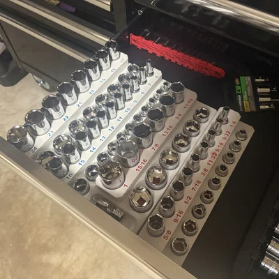 Khay sắp xếp ổ cắm Quinn 3/8 inch Master Socket Set