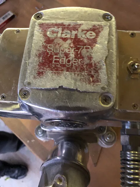 Bộ chuyển đổi máy hút bụi cho Clarke Super-7R Edger (OpenSCAD) - Image 2