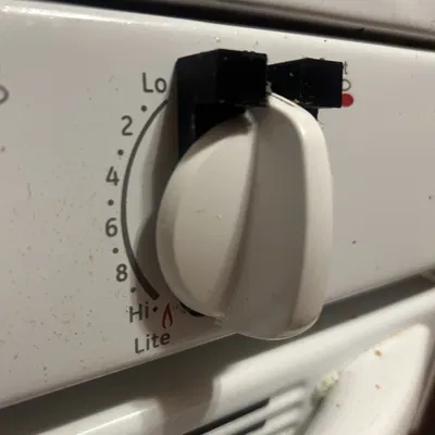 Khóa an toàn núm vặn bếp gas chống trẻ nhỏ táy máy