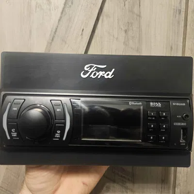 Giá gắn Radio cho xe bán tải Ford thế hệ thứ 7