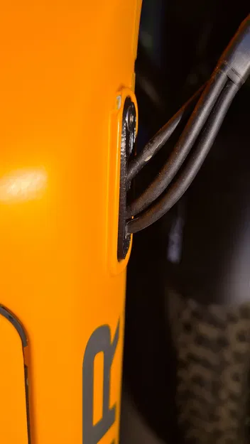 Bộ dẫn cáp cho xe Mondraker Chaser - Image 1