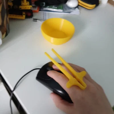 Gaming Chopstick - Đũa gắp đồ ăn thông minh cho game thủ