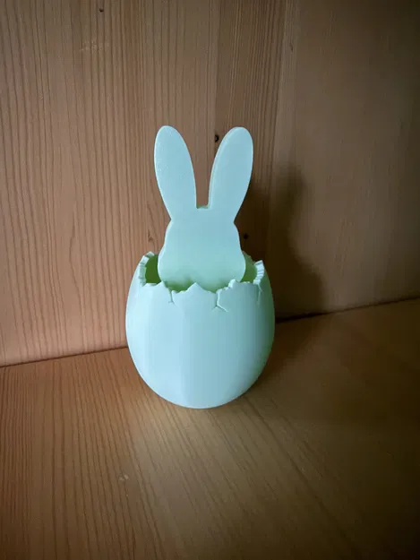 Chú Thỏ Phục Sinh trong Vỏ Trứng Nứt - Image 1