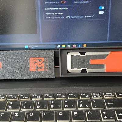 Hộp đựng mô hình The Relic phong cách Cyberpunk 2077 cực chất