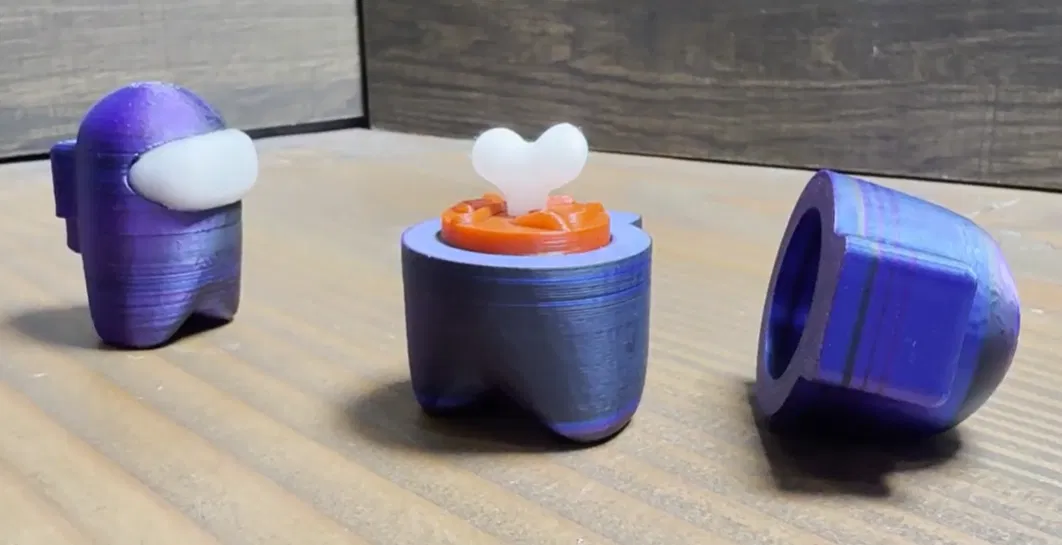 Mô hình Among Us Crew Mate tương tác - Image 1