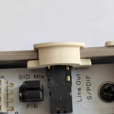 Miếng che (Shield) cho jack âm thanh trên C64 Ultimate