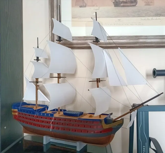 Mô hình tàu chiến hạng nhất của Pháp - L'Orient - Image 2