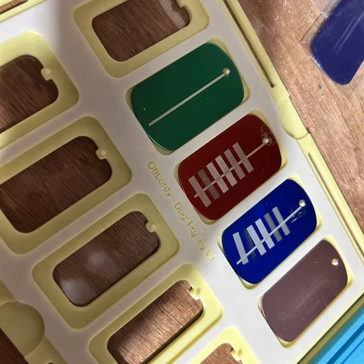 Khuôn cố định thẻ tên (Dog Tag Laser Jig)