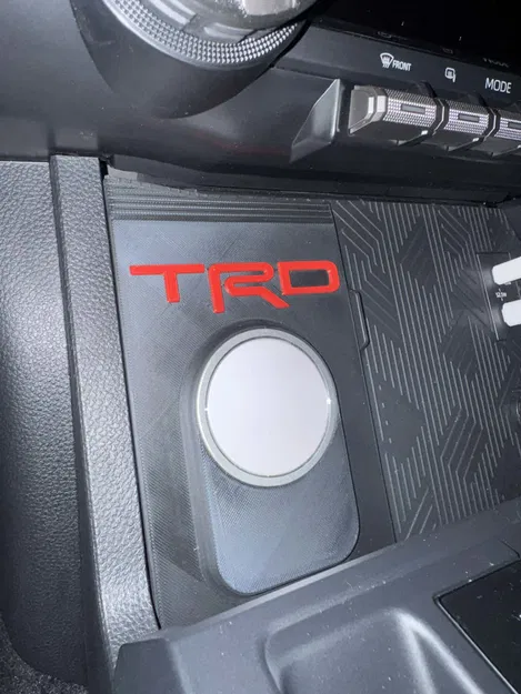 Đế sạc Magsafe in 3D tích hợp logo TRD cho Toyota Tacoma 4th Gen - Image 1