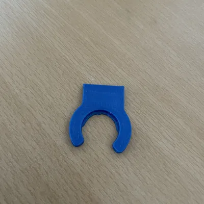 Kẹp ICTA giữ ống trong hộp đấu nối điện