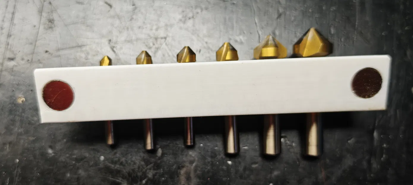 Giá đỡ mũi khoan vát mép (Senker Halter) tích hợp nam châm tiện lợi - Image 2