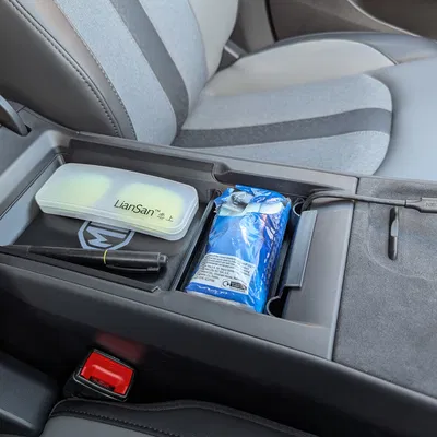 Khay Để Đồ Bệ Tì Tay MG S5 EV (2025)