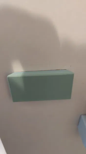 Giá đỡ bàn chải điện Oral-B cho 3 cây kèm khay hứng nước - Image 2