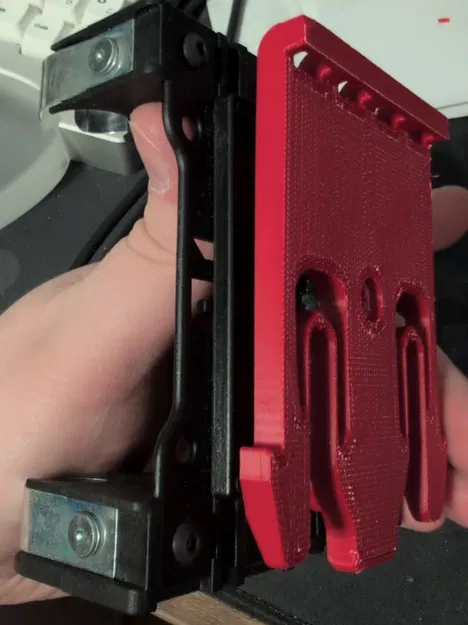 Safariland QLS fork có tích hợp lỗ gắn Ghost Shotshell holder - Image 2