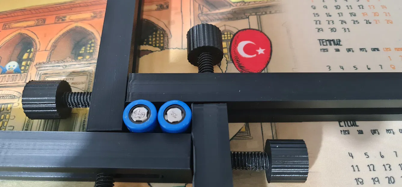 Khung kẹp cố định pin lithium 20cm hỗ trợ hàn điểm DIY - Image 2