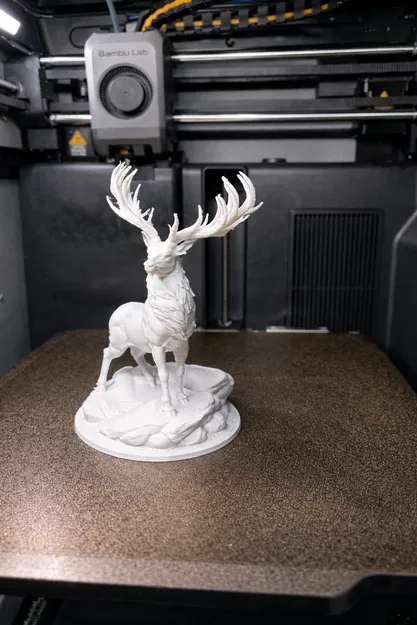 Majestic Stag – Mô hình điêu khắc hươu tinh xảo dành cho in 3D - Image 1