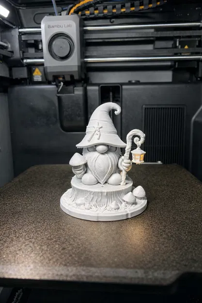 Chú Lùn Phù Thủy Huyền Bí – Mô Hình In 3D Chi Tiết Phong Cách Fantasy - Image 1