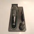 Đế giữ máy cạo râu đa năng Braun Series 3 gọn gàng, tiện lợi - Thumbnail 1