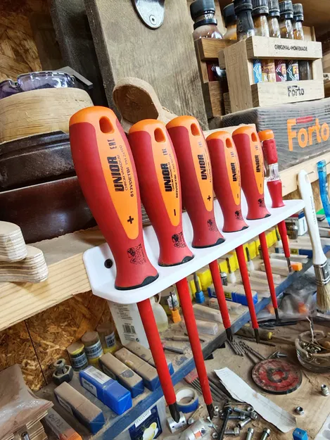 Giá treo tua vít gắn tường cho bộ dụng cụ Unior - Image 1