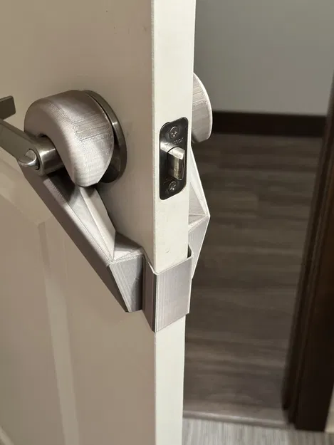 Khóa Chặn Tay Gạt Cửa - Image 1