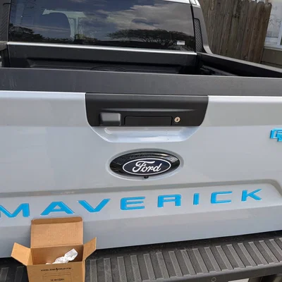 Tem dán Ford Maverick F050 SLD (Super Light Duty)