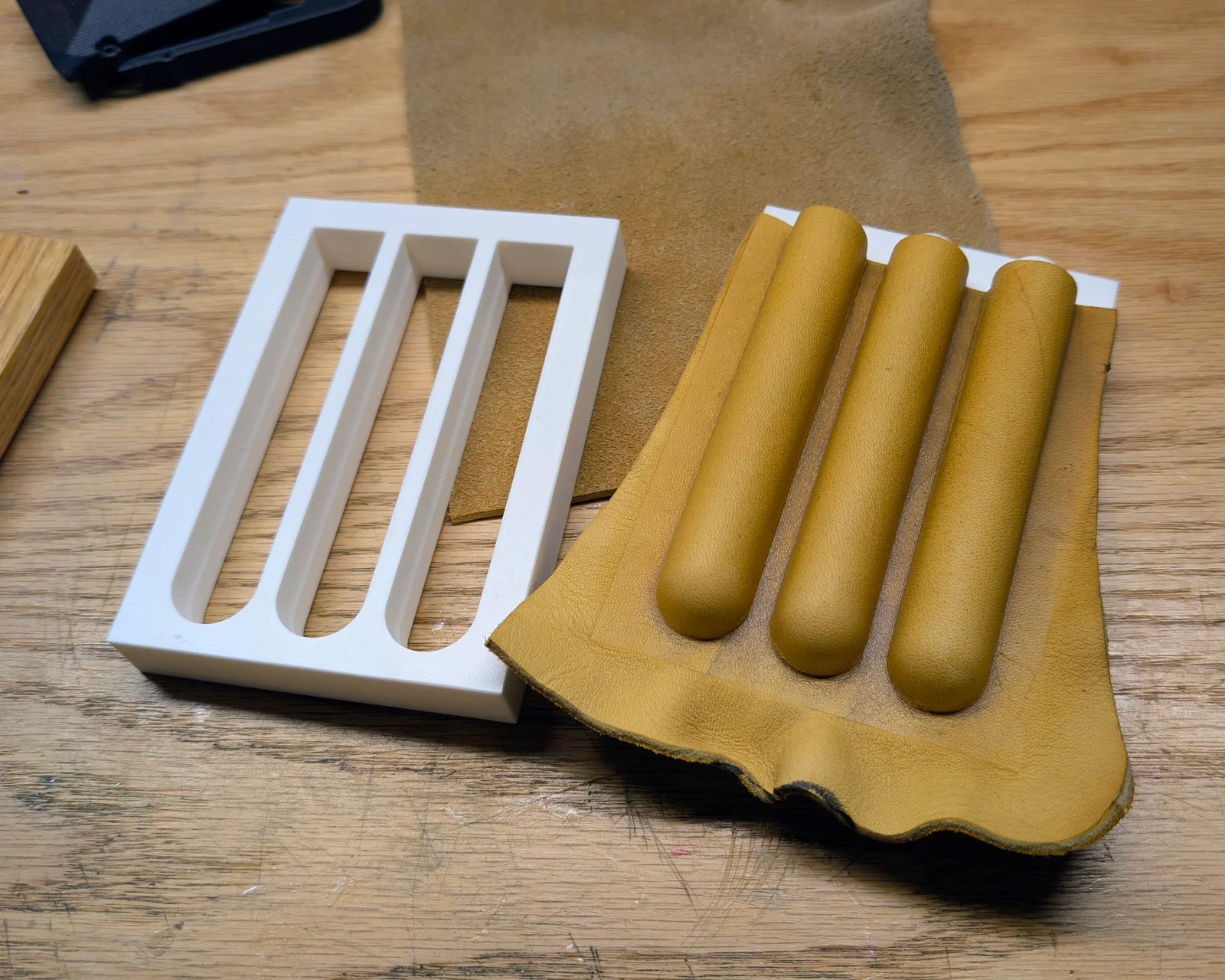 Khuôn Wet Mold Làm Túi Đựng Bút Bằng Da 1