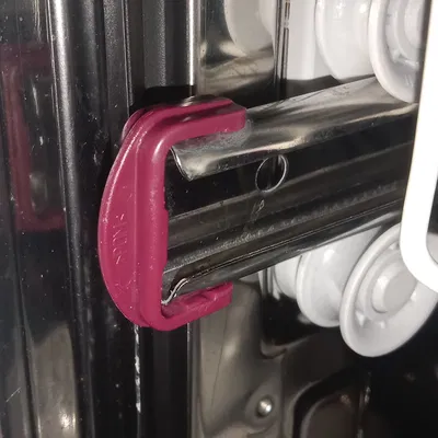 Bộ phận chặn ray ngăn trên máy rửa bát