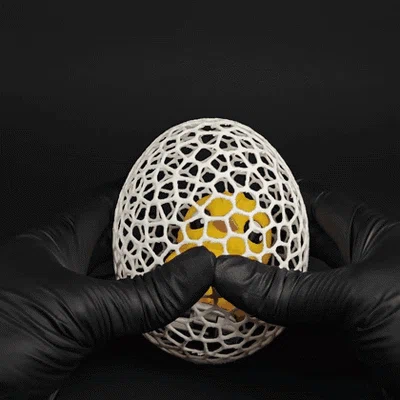 Chú gà con lên dây cót trong quả trứng Voronoi - Đồ chơi in 3D Phục sinh