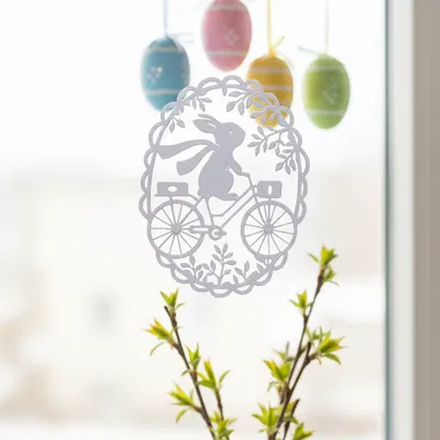 Trang trí treo cửa sổ hình thỏ đạp xe đón lễ Phục Sinh 3D