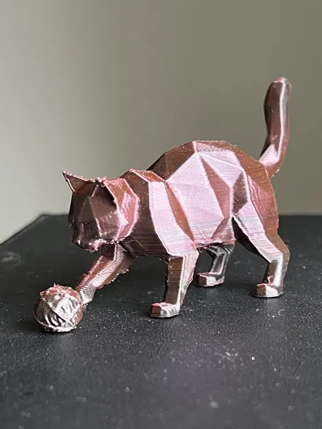 Mô hình chú mèo Lowpoly đang chơi đùa - Image 3