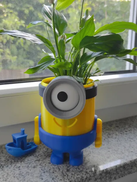 Chậu trồng cây Minion (Minion Planter) - Image 3