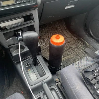 Giá đỡ cốc cho Toyota RAV4 đời 1996-2000