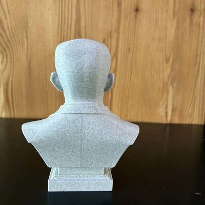 Tượng bán thân Louis Germain David de Funès de Galarza