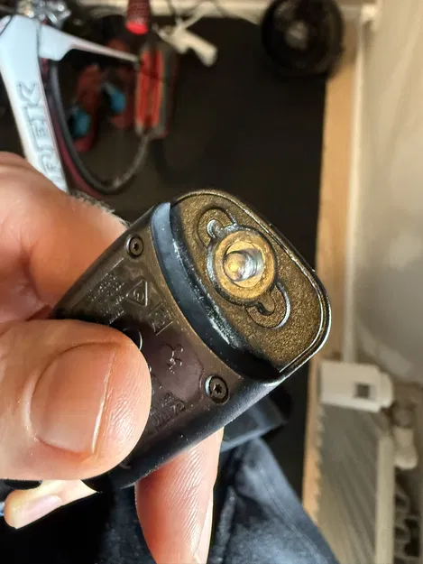 Khay sắp xếp đồ đạc cho góc tập Zwift - Image 6