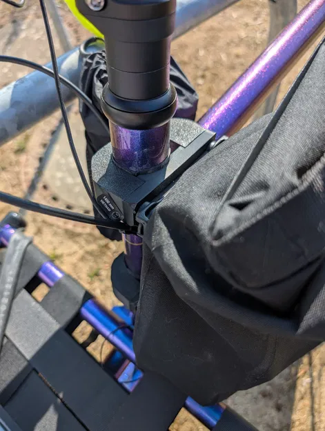 Ngàm gắn túi Ortlieb Outer-Pocket cho ống lái xe Omnium - Image 3