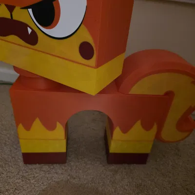 Mô hình Lego Unikitty khổng lồ (MMU)