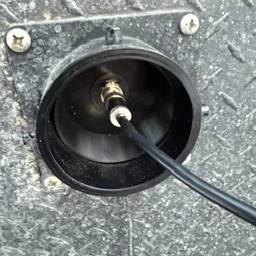 Tấm nắp đậy tích hợp cổng BNC cho Hiker Trailer (Hamradio)