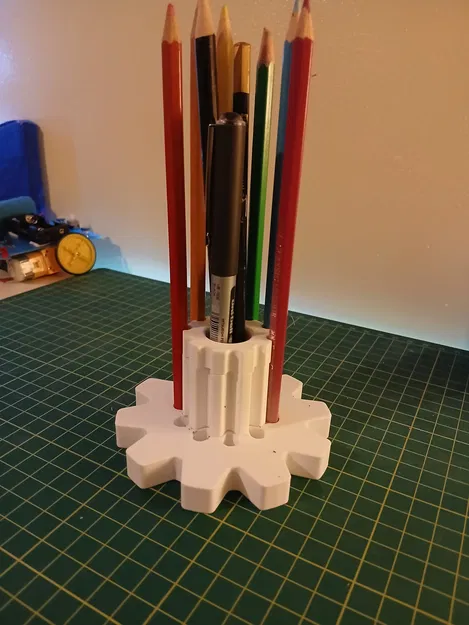 Mô hình ống cắm bút cho Hackclub - Image 1