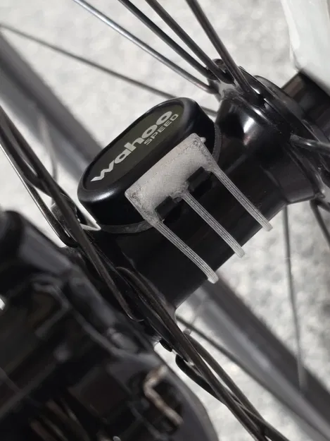 Thay thế đai gắn cảm biến tốc độ Wahoo RPM - Image 3