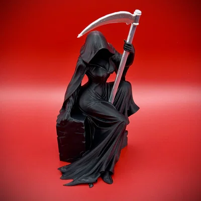 Mô hình tượng Nữ thần Tử thần "The Grim Empress" ấn tượng