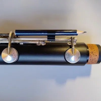Kẹp giữ bút chì trên kèn Clarinet - Phụ kiện tiện lợi cho nghệ sĩ