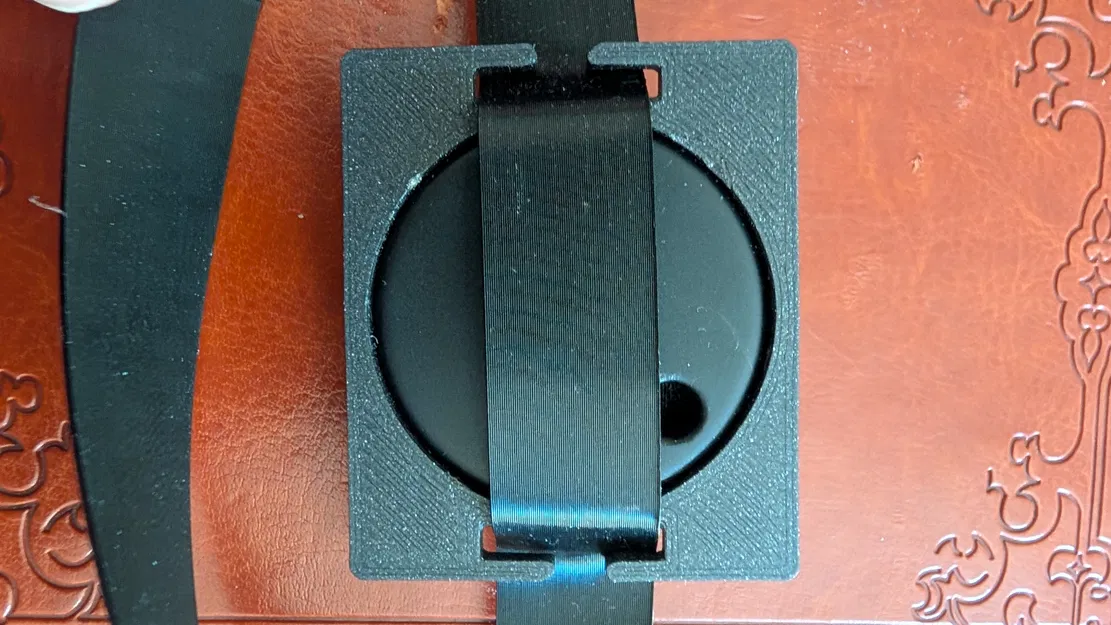 Ốp lưng Chipolo Pop thiết kế tối giản - Image 3